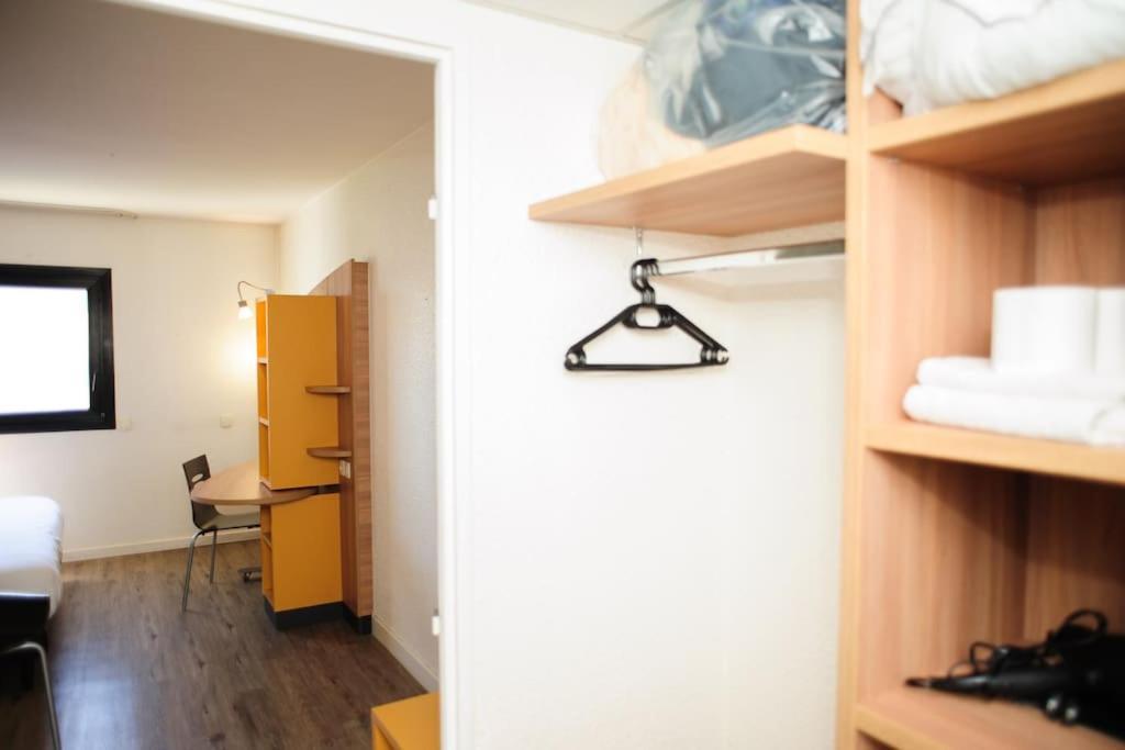 5 Minutes Du Zenith - Studio Chic Pantin Bagian luar foto